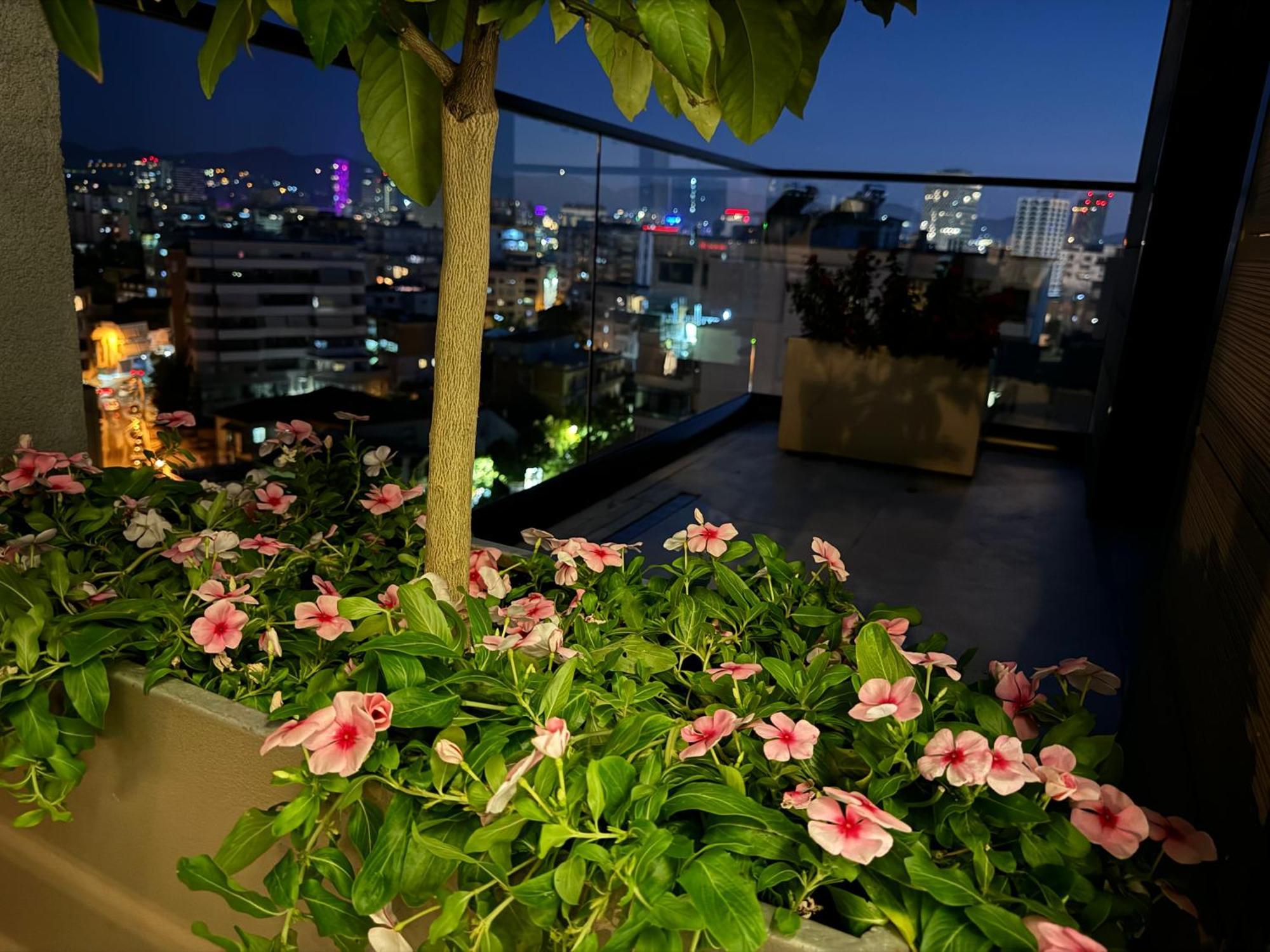 "Superattico" - Central Tirana Gorgeous Penthouse, Free Parking Kültér fotó